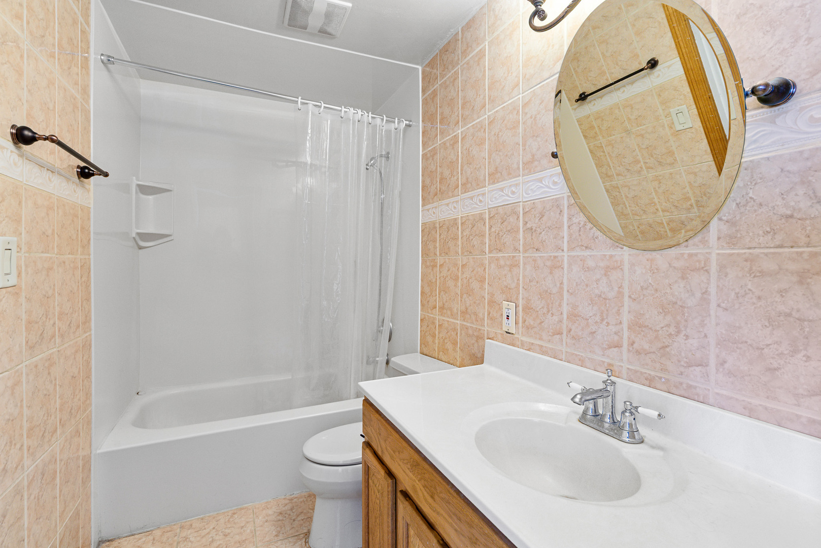 451 Yorkshire Square Bolingbrook, IL 60440 - Photo 20 of 26