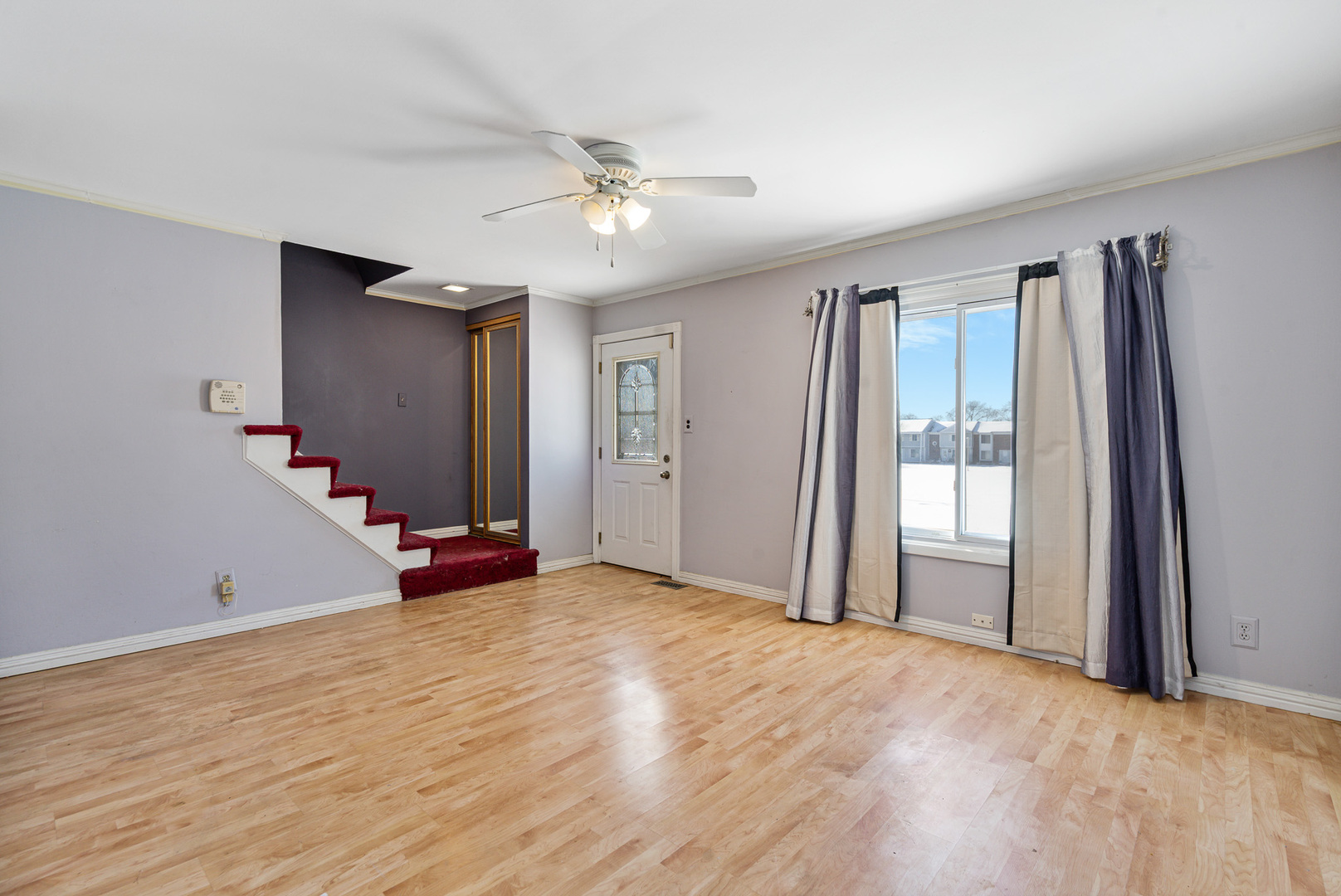 451 Yorkshire Square Bolingbrook, IL 60440 - Photo 4 of 26