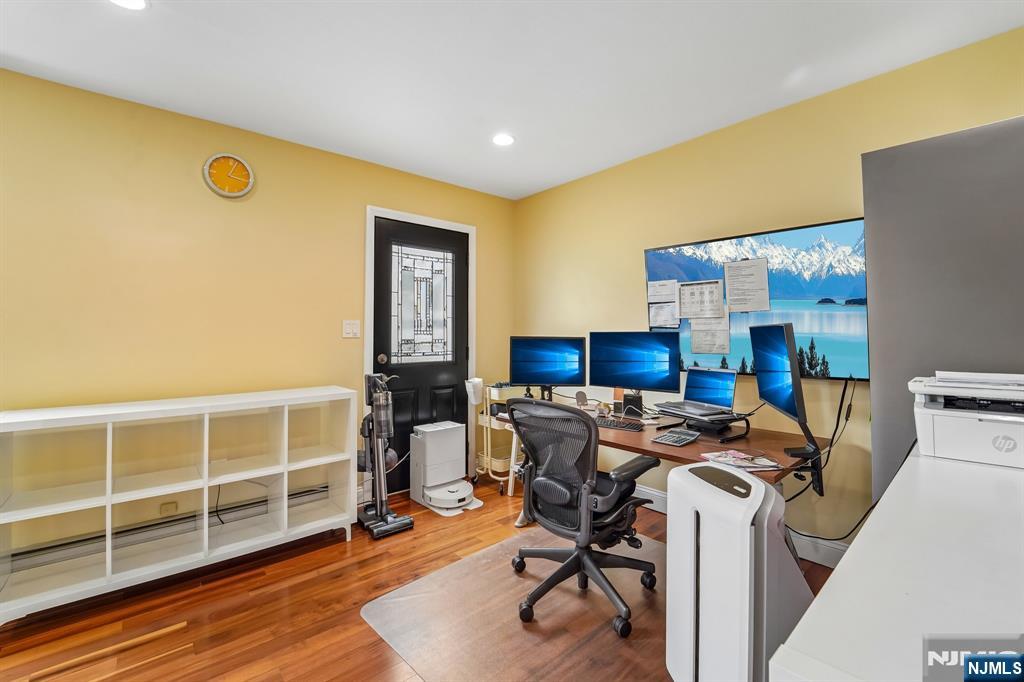 12 Manning Road Paramus, NJ 07652 - Photo 12 of 33 Gallery Image 12