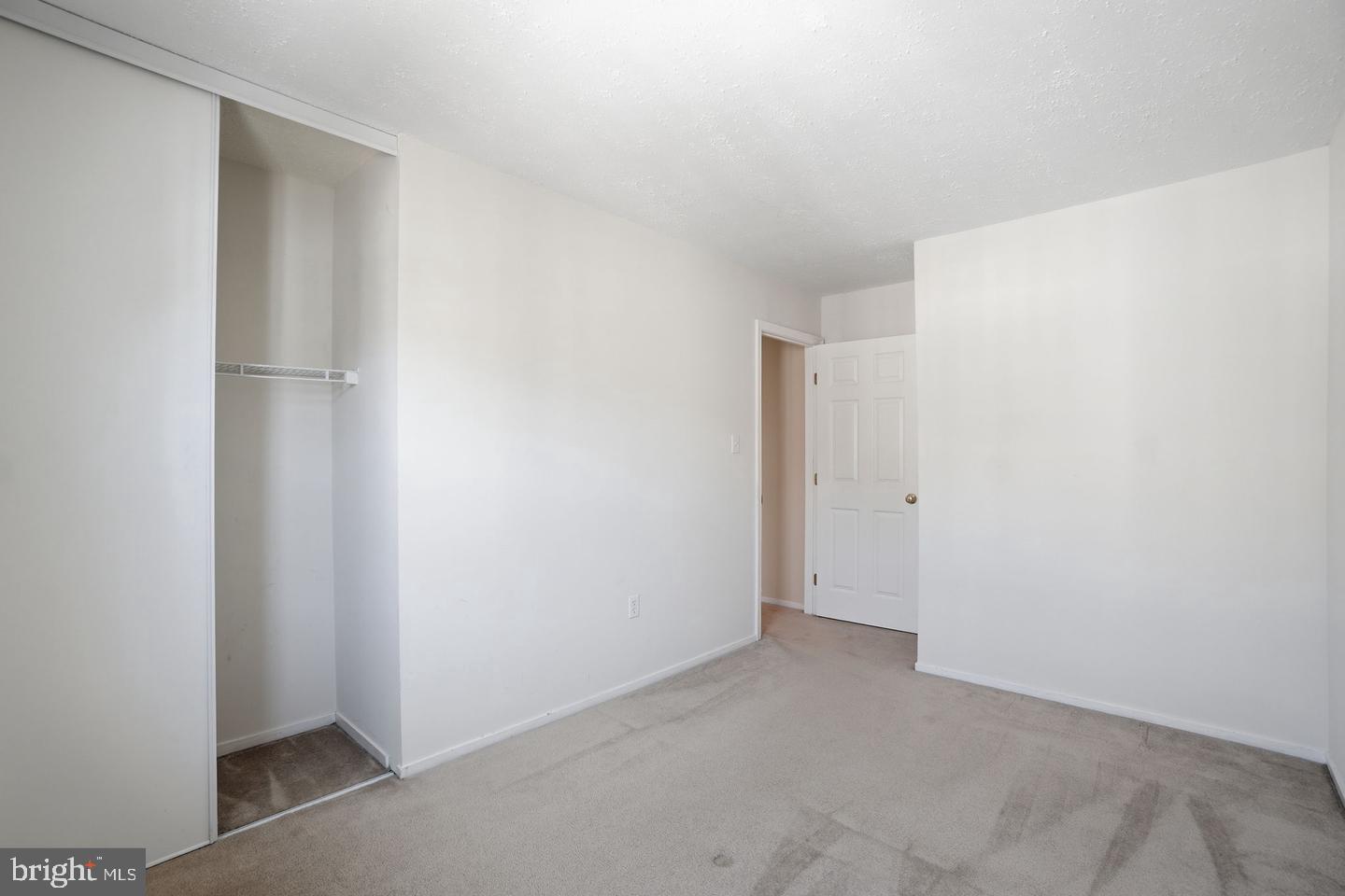 2391 Hunters Square Court Reston, VA 20191 - Photo 15 of 25