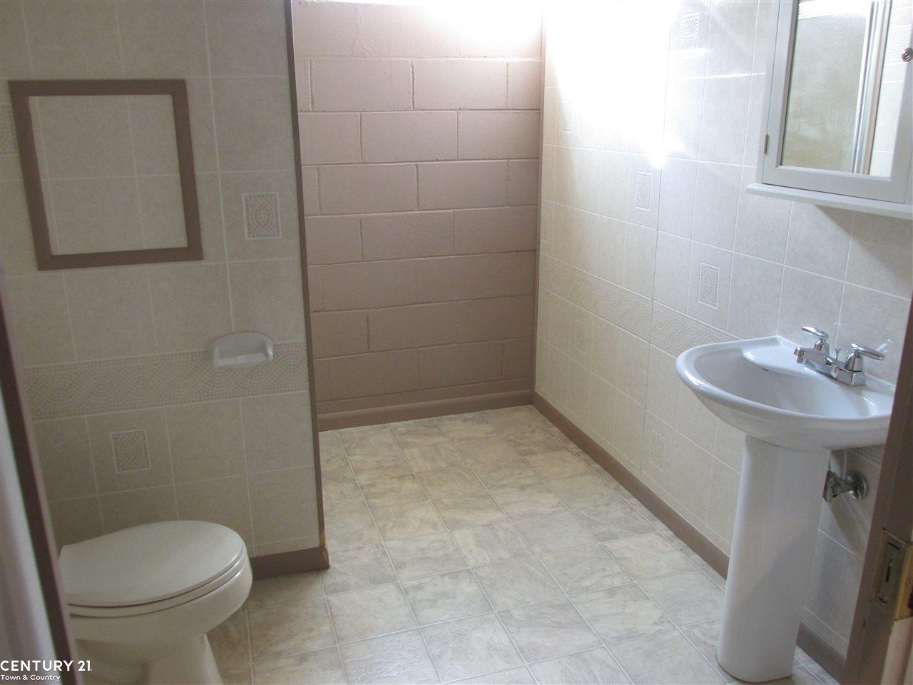 3400 Hadden Road Rochester, MI 48306 - Photo 13 of 28