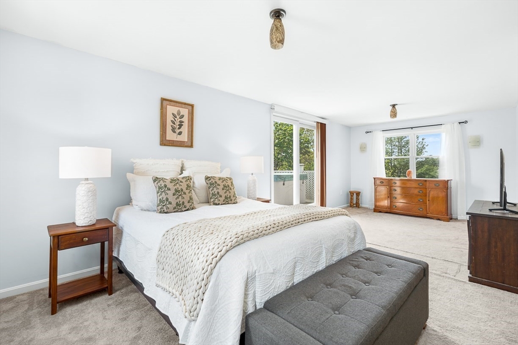 25 Gordon Road Lynn, MA 01904 - Photo 12 of 36