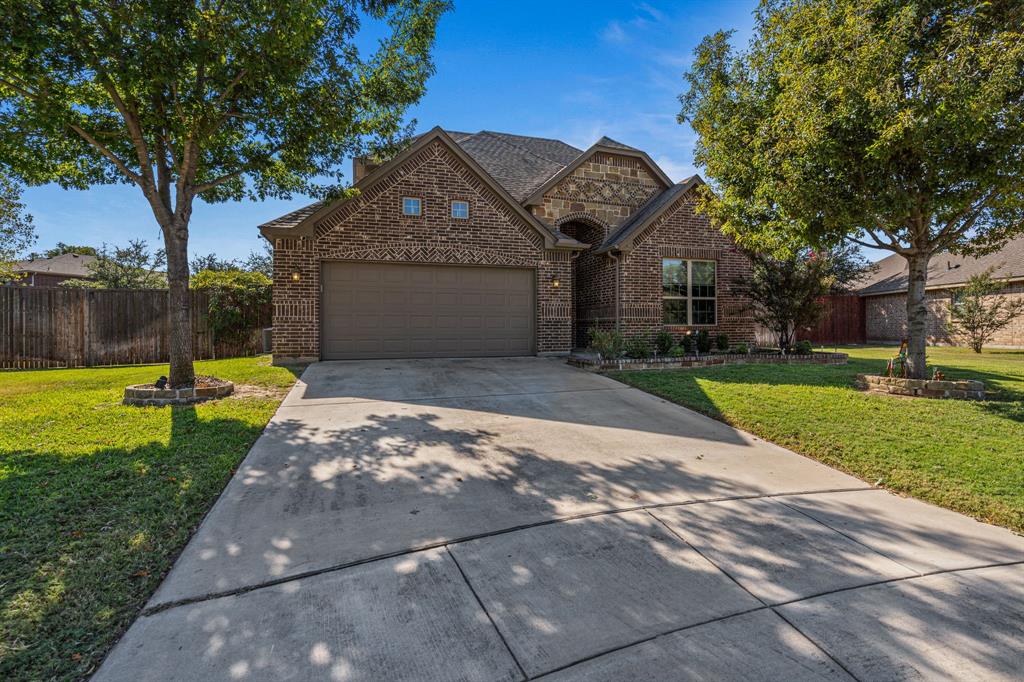 108 Bosque Court Azle, TX 76020 - Photo 27 of 40