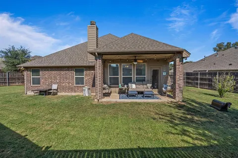 $424,000 | 108 Bosque Court, Azle, TX 76020