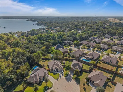 $424,000 | 108 Bosque Court, Azle, TX 76020