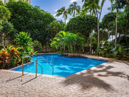 $549,000 | 555 Hahaione Street, Unit 5C, Honolulu, HI 96825