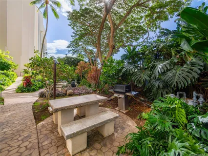 $549,000 | 555 Hahaione Street, Unit 5C, Honolulu, HI 96825