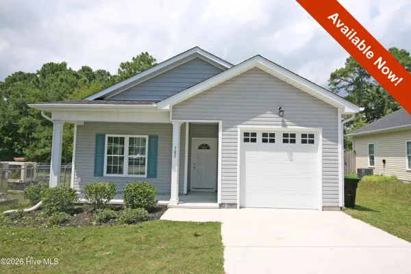 $1,750 | 305 Cypress Avenue, Holly Ridge, NC 28445
