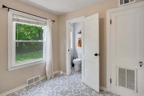 $287,000 | 59 North Ashlawn Road, Memphis, TN 38112
