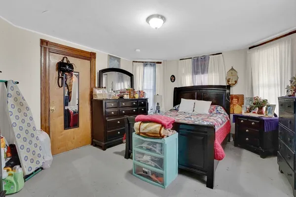 $445,000 | 1584 Dwight Street, Springfield, MA 01107