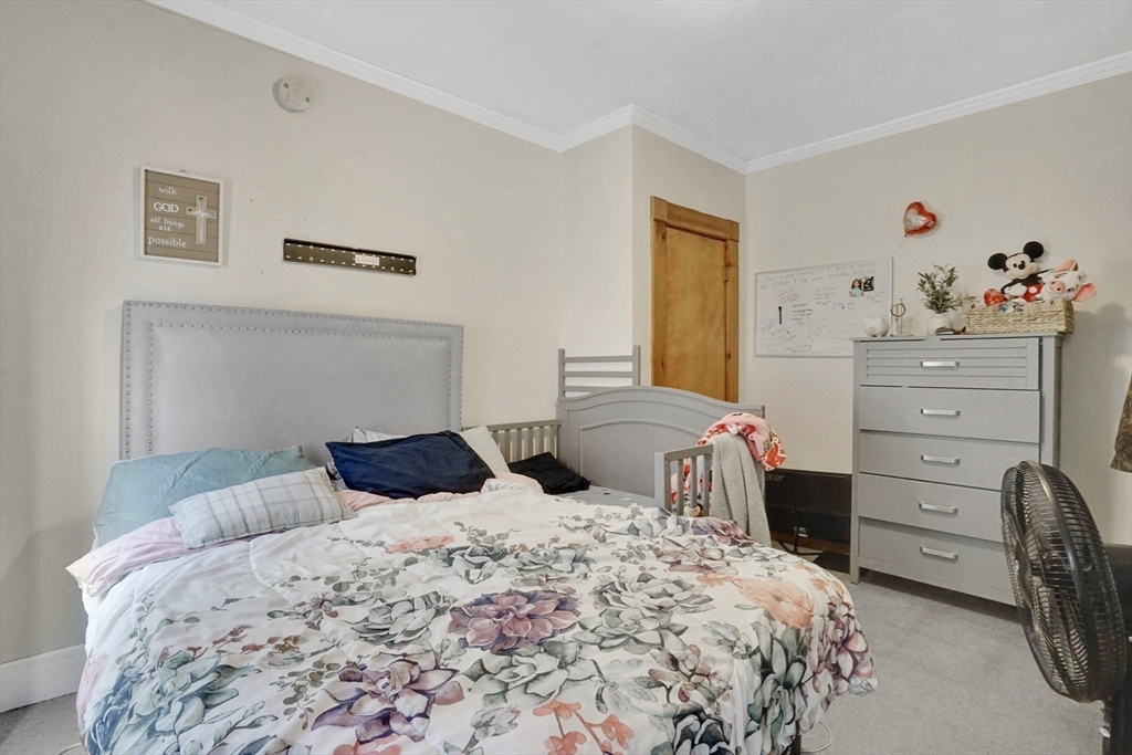 1584 Dwight Street Springfield, MA 01107 - Photo 19 of 40