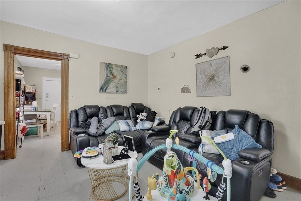 1584 Dwight Street Springfield, MA 01107 - Photo 25 of 40