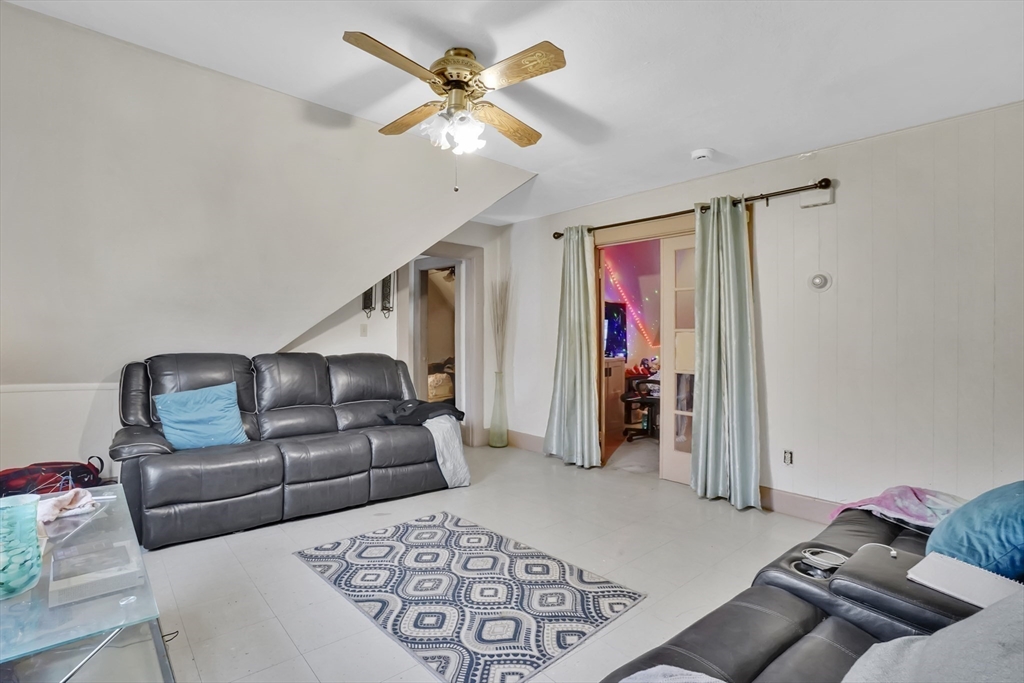 1584 Dwight Street Springfield, MA 01107 - Photo 36 of 40