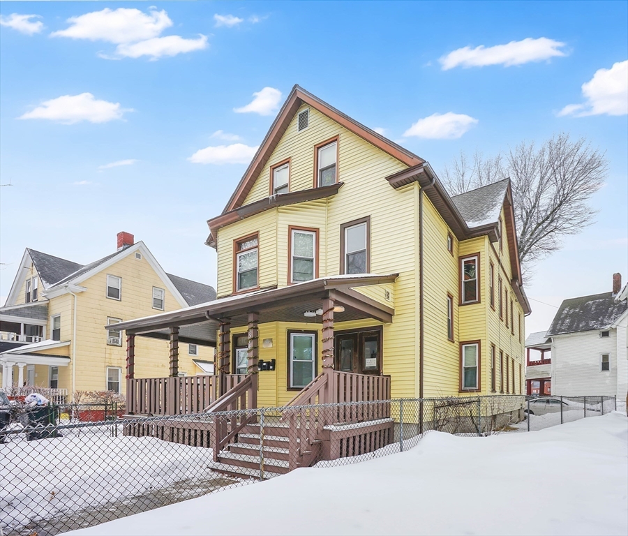 1584 Dwight Street Springfield, MA 01107 - Photo 4 of 40