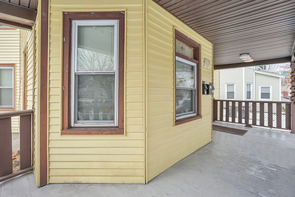 1584 Dwight Street Springfield, MA 01107 - Photo 5 of 40