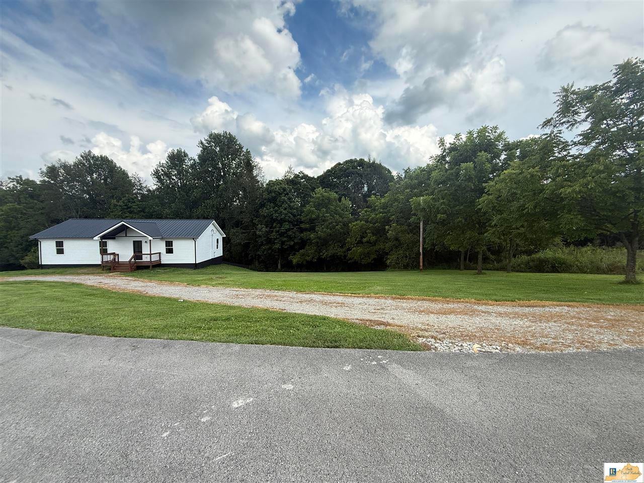 350 Hash Road Campbellsville, KY 42718 - Photo 6 of 45 Gallery Image 6