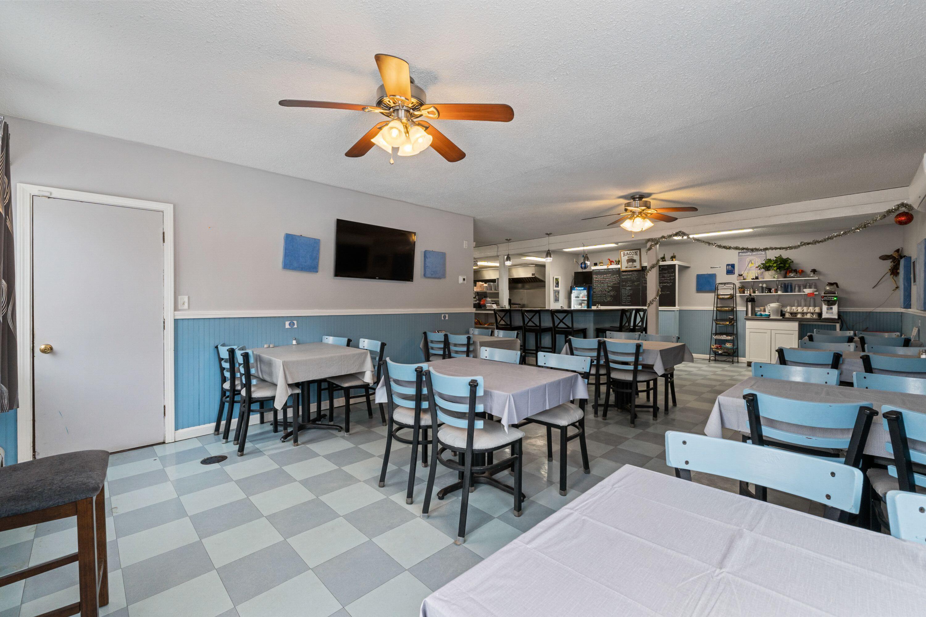 715 Webster Street Lewiston, ME 04240 - Photo 13 of 75 11-Dining area