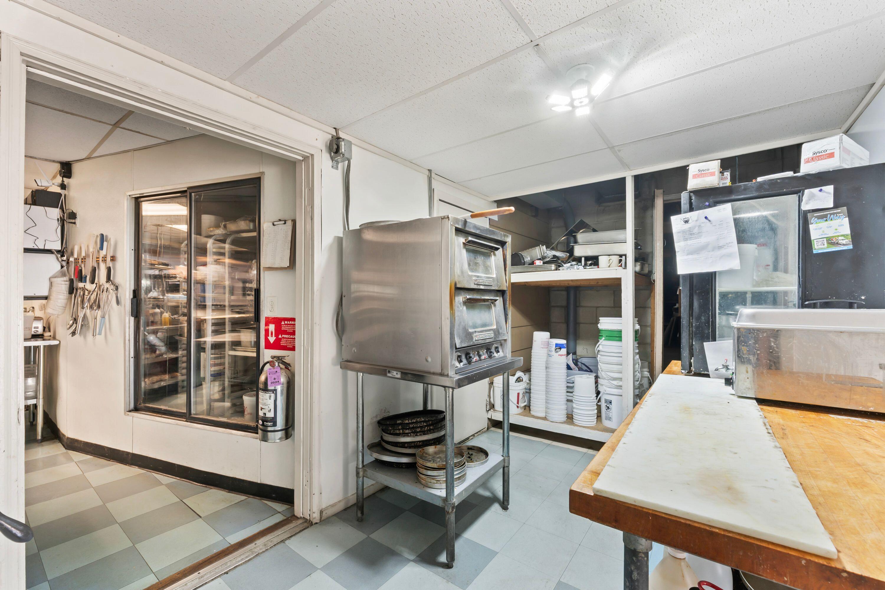 715 Webster Street Lewiston, ME 04240 - Photo 22 of 75 Kitchen