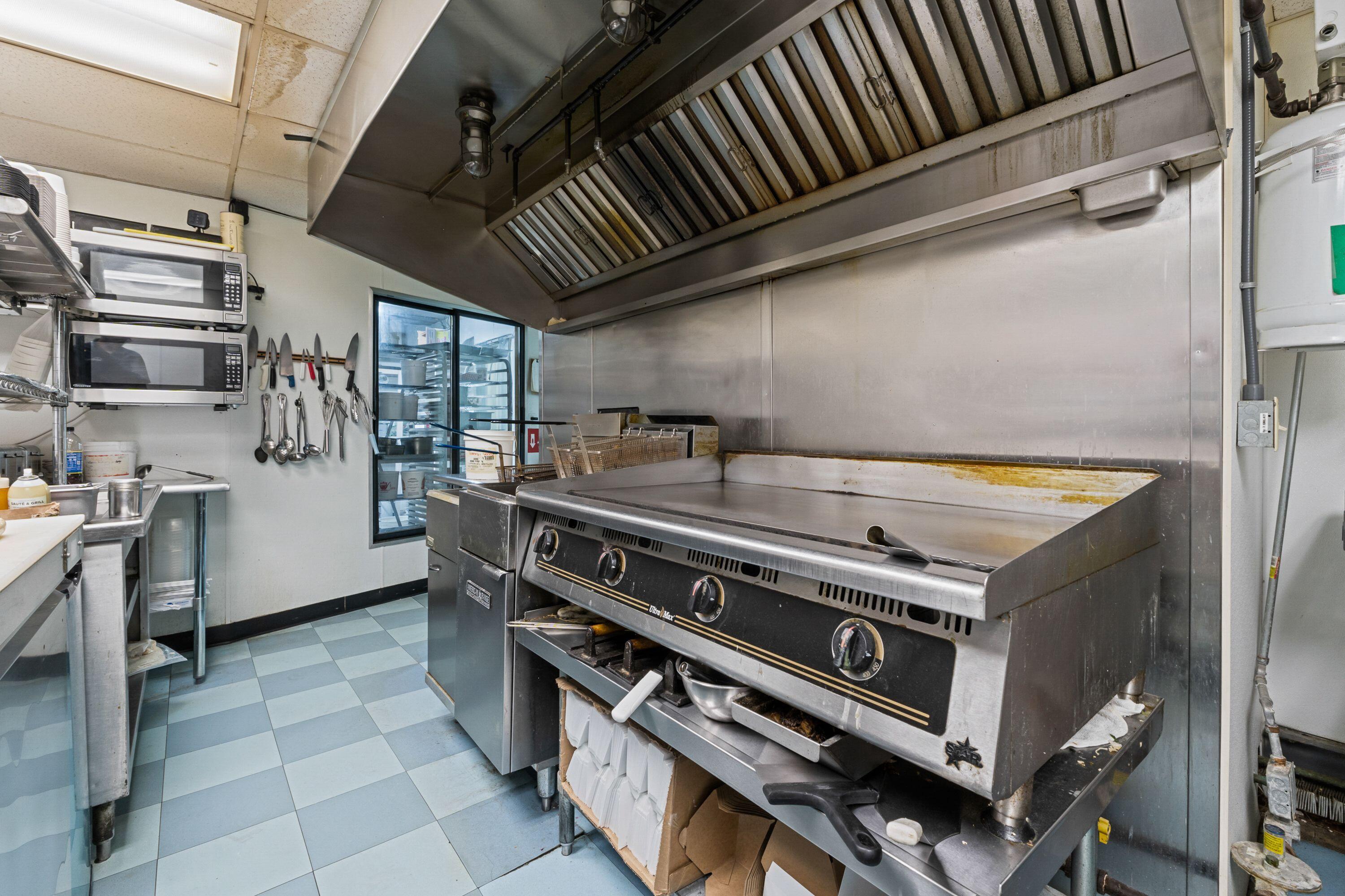 715 Webster Street Lewiston, ME 04240 - Photo 23 of 75 16-kitchen