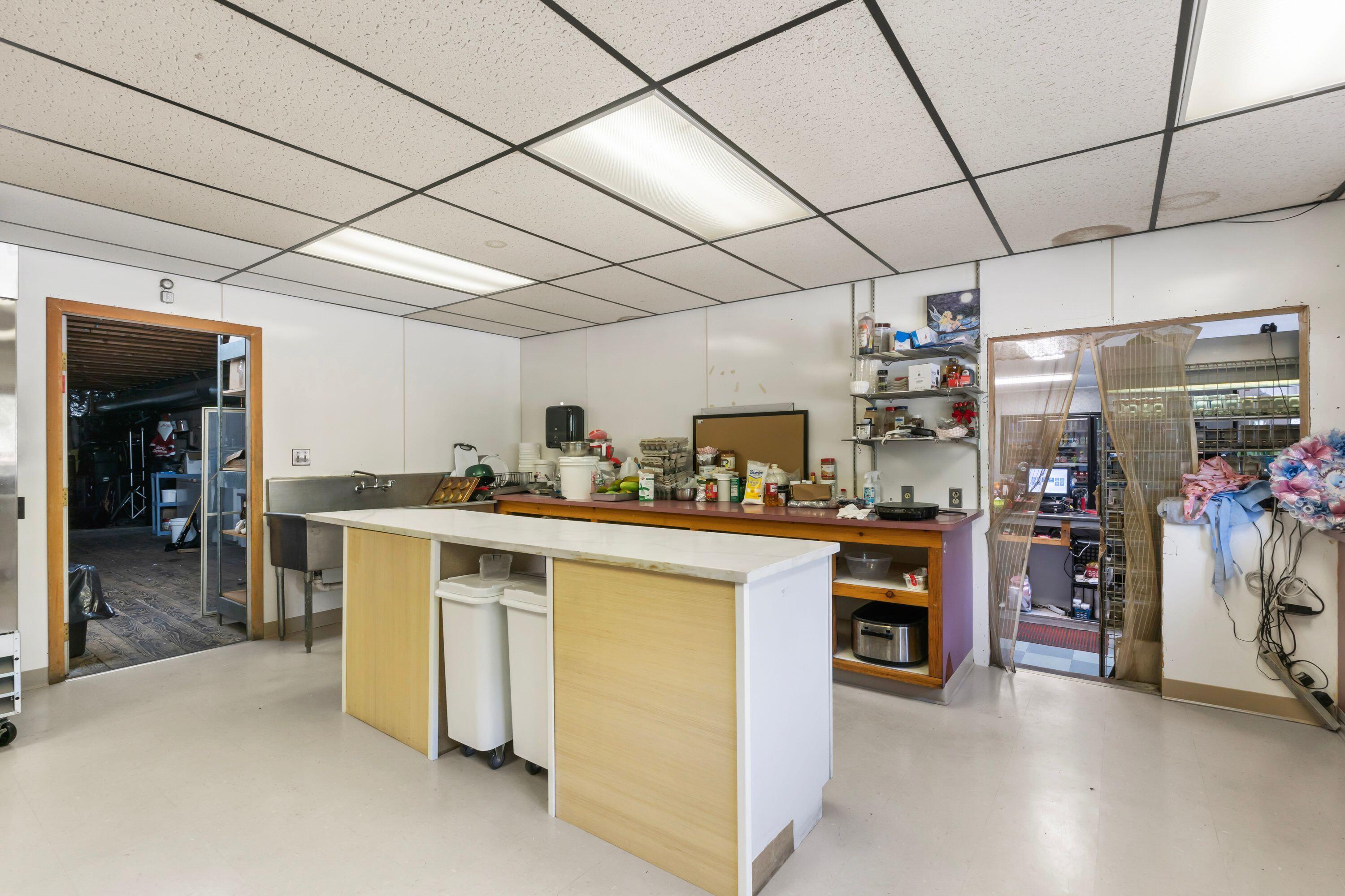 715 Webster Street Lewiston, ME 04240 - Photo 28 of 75 Bakery