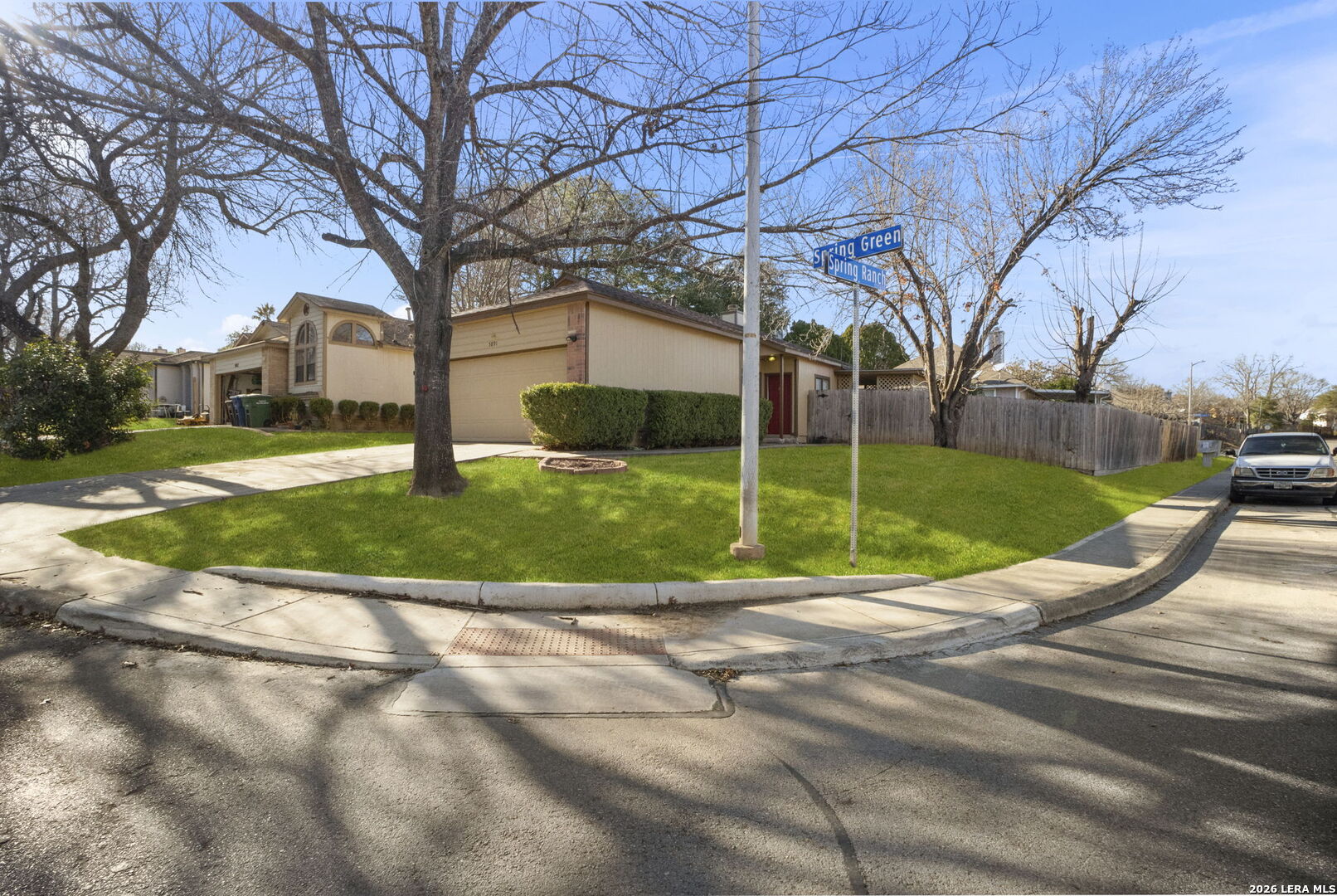 5891 Spring Green San Antonio, TX 78247 - Photo 3 of 33