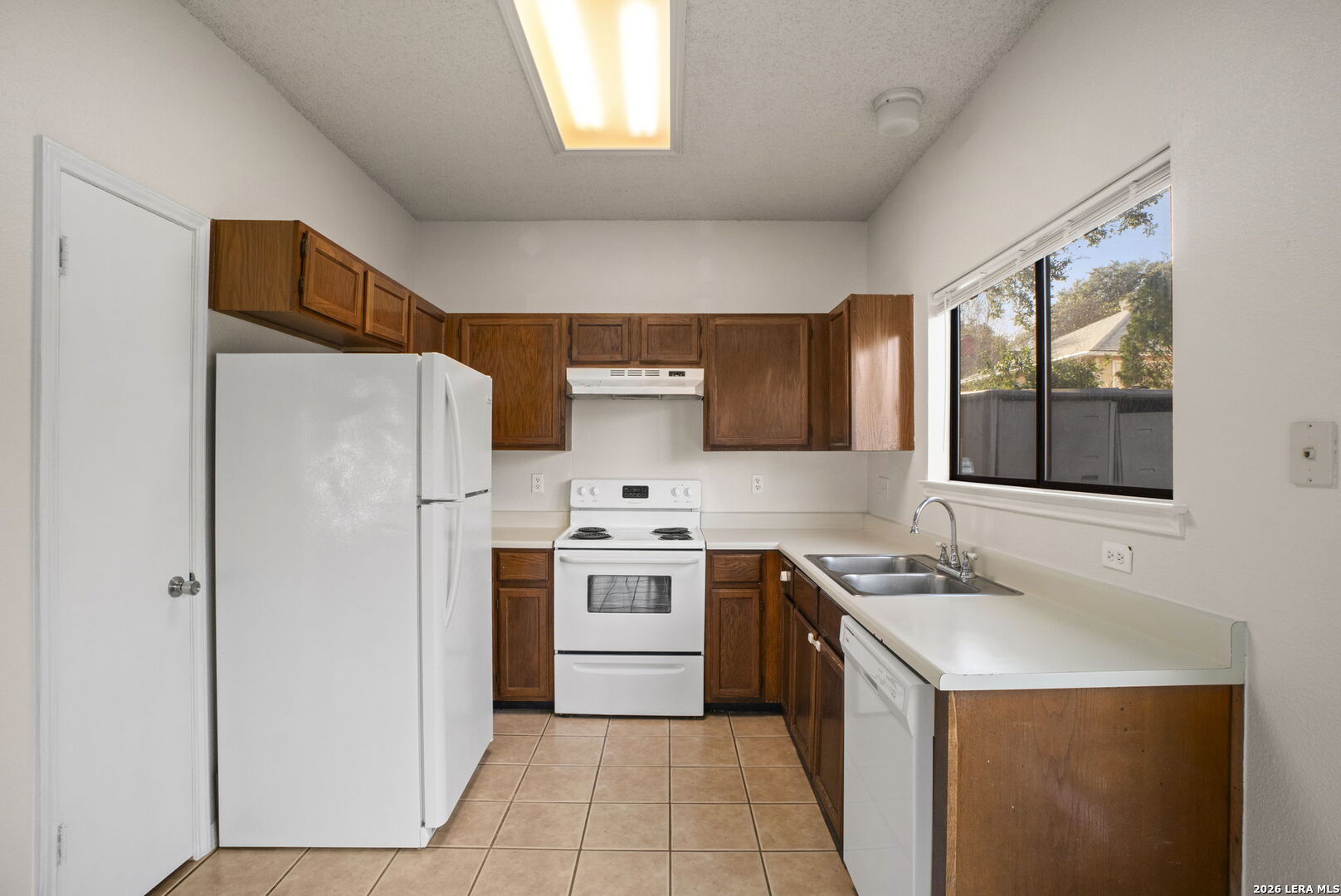 5891 Spring Green San Antonio, TX 78247 - Photo 10 of 33