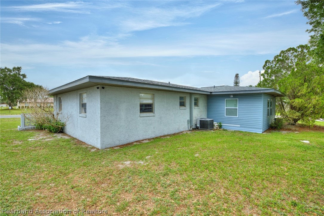 1221 Forest Road Sebring, FL 33872 - Photo 28 of 37