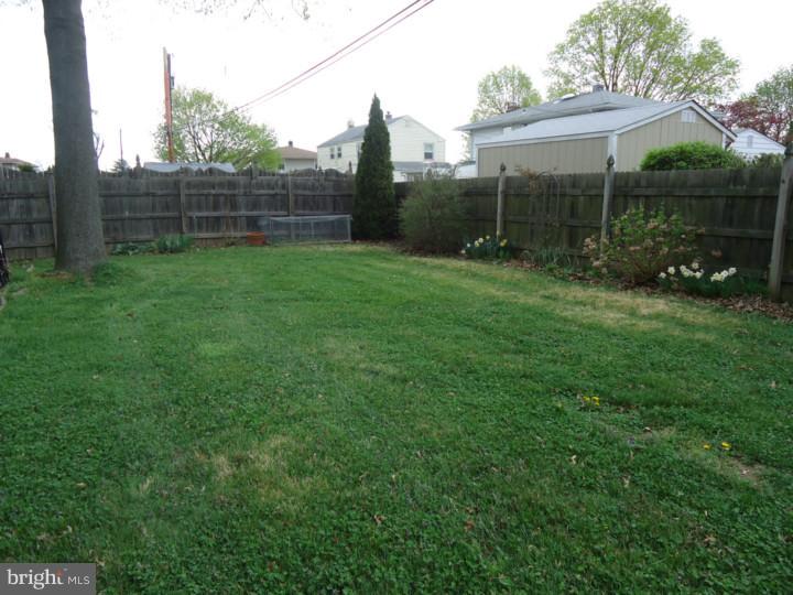 82 Terrace Road Levittown, PA 19056 - Photo 19 of 20