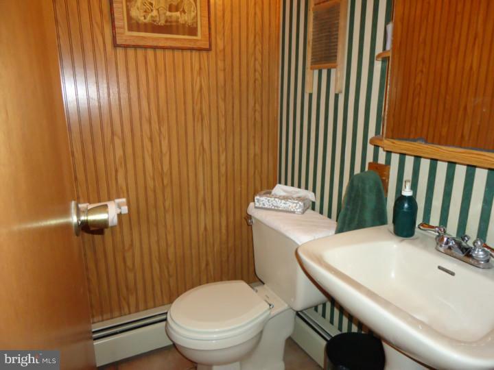 82 Terrace Road Levittown, PA 19056 - Photo 7 of 20
