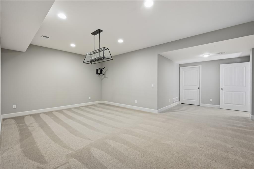 190 Southwest Roosevelt Ridge Lee's Summit, MO 64081 - Photo 33 of 39 Gallery Image 33
