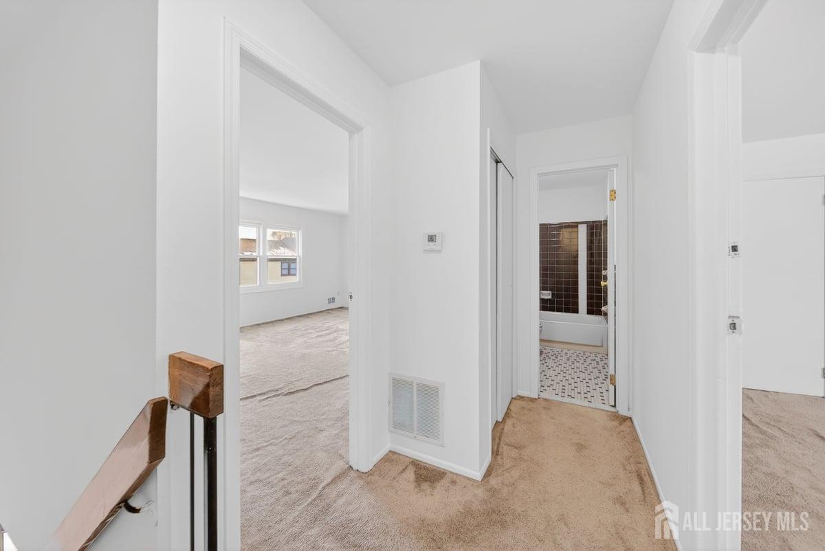 21 Highview Drive Woodbridge, NJ 07095 - Photo 14 of 37