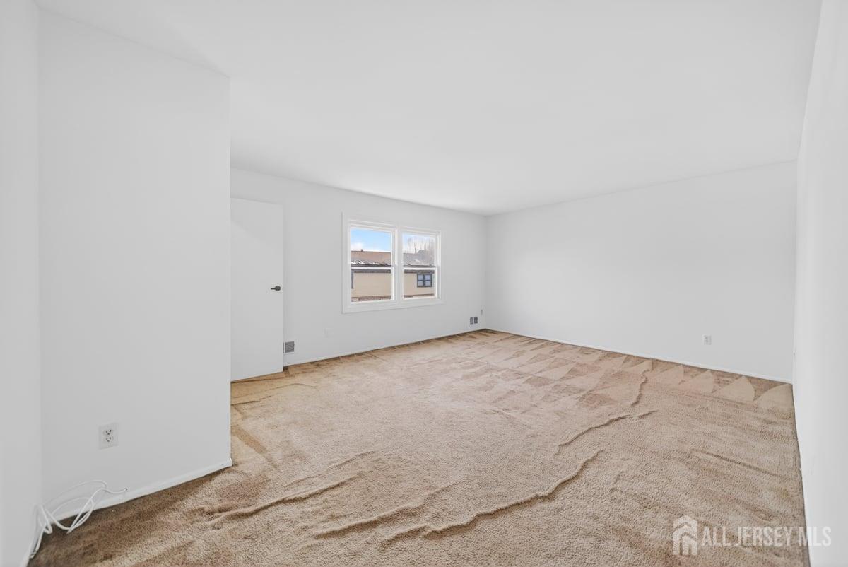 21 Highview Drive Woodbridge, NJ 07095 - Photo 15 of 37