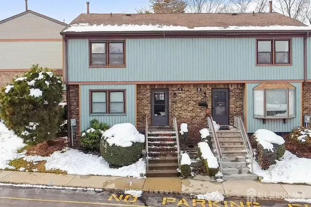 $429,000 | 21 Highview Drive, Woodbridge, NJ 07095