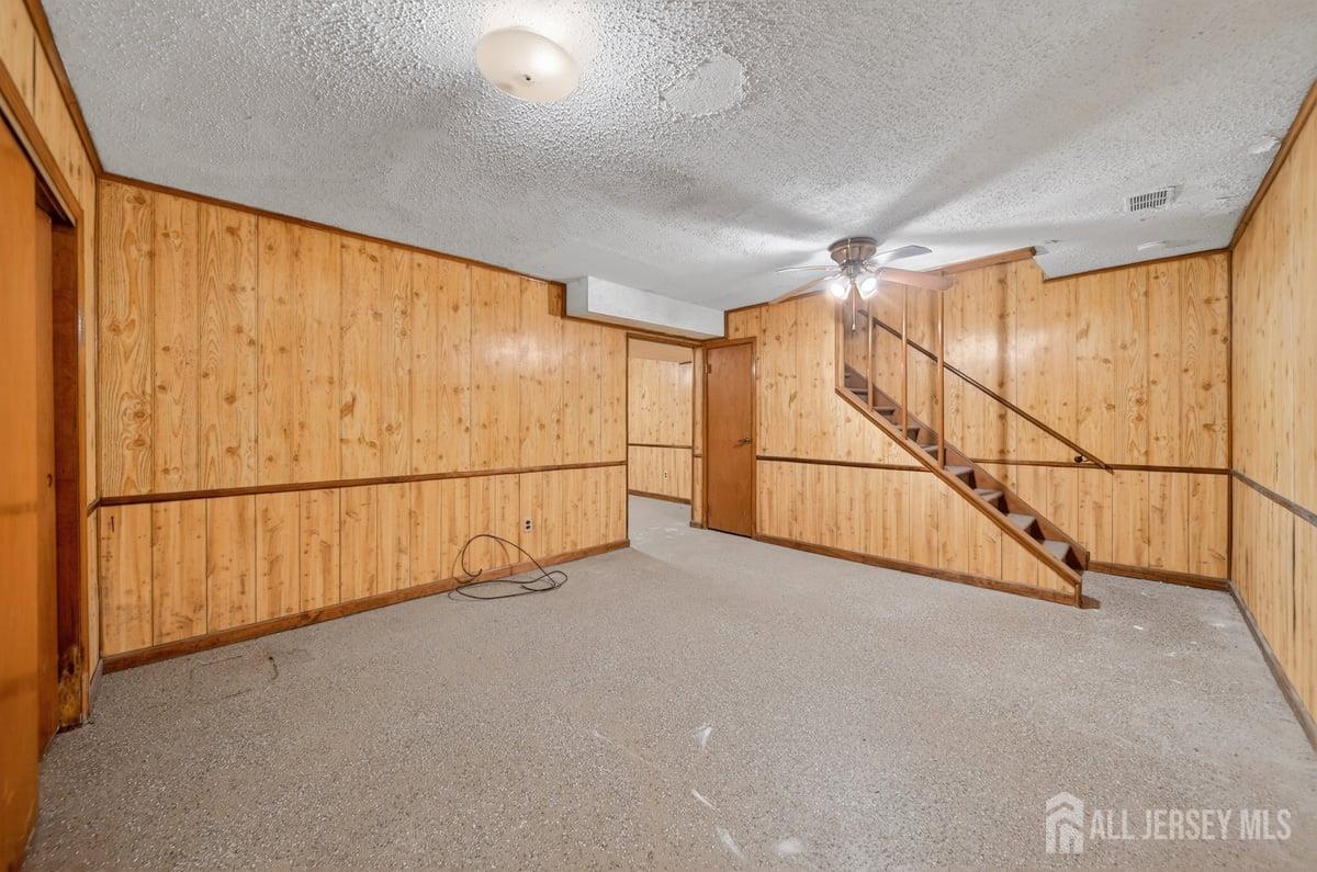 21 Highview Drive Woodbridge, NJ 07095 - Photo 22 of 37