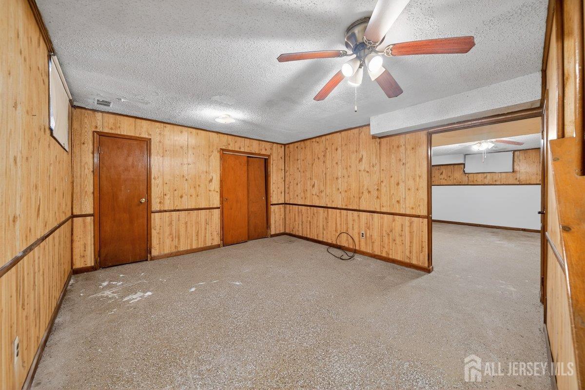 21 Highview Drive Woodbridge, NJ 07095 - Photo 23 of 37