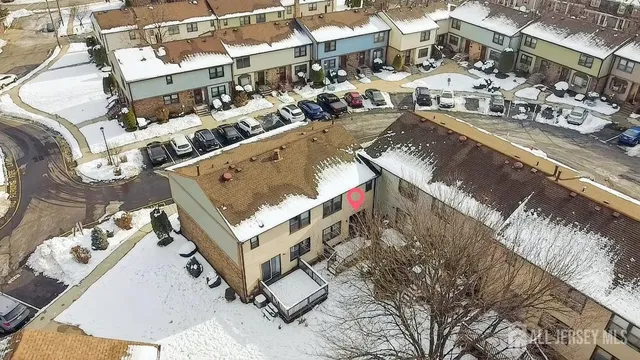 $429,000 | 21 Highview Drive, Woodbridge, NJ 07095