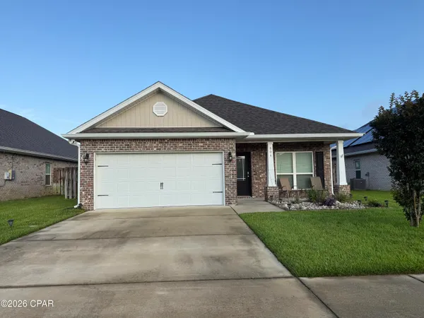 $2,300 | 806 Cason Drive, Lynn Haven, FL 32444