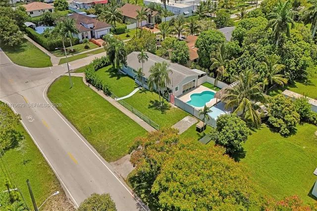 $4,600 | 16000 North Miami Avenue, Miami, FL 33169