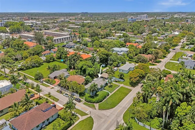 $4,600 | 16000 North Miami Avenue, Miami, FL 33169