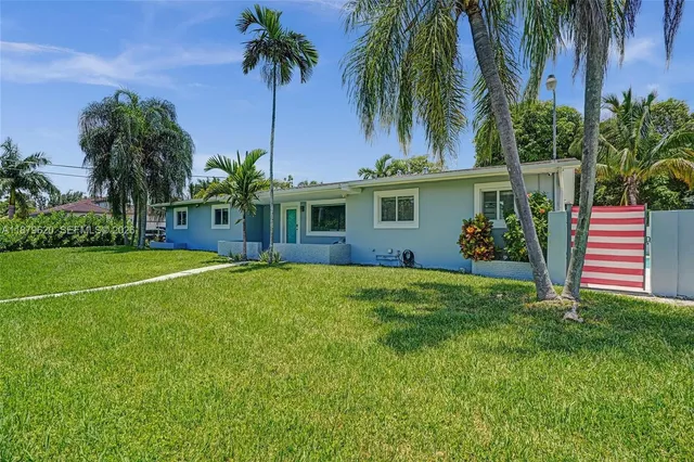 $4,600 | 16000 North Miami Avenue, Miami, FL 33169