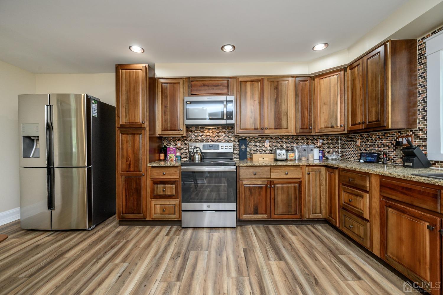 3 Little John Road Morris Plains, NJ 07950 - Photo 9 of 49 Gallery Image 9