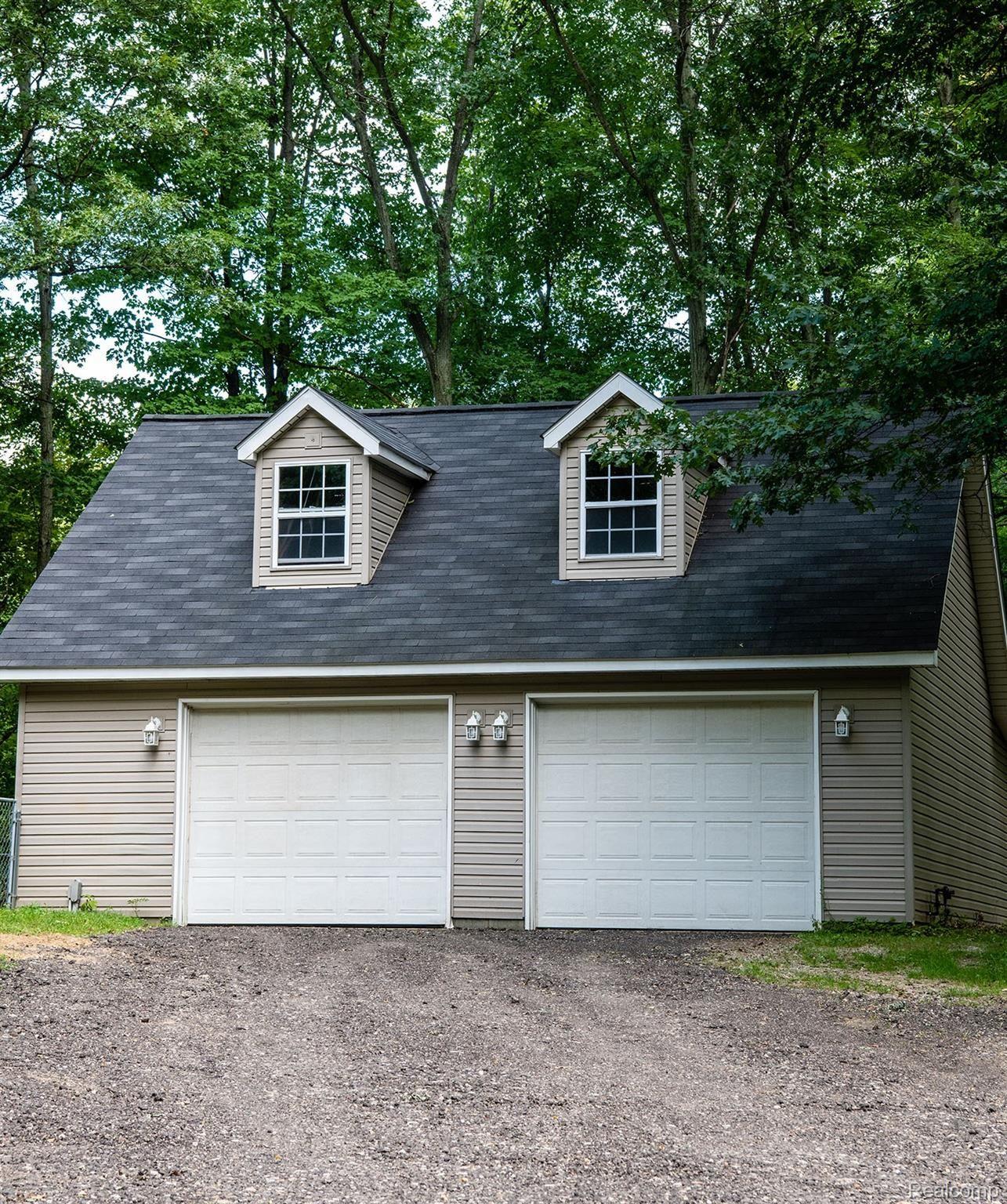 5448 Rood Road Holly, MI 48442 - Photo 3 of 30 2.jpg