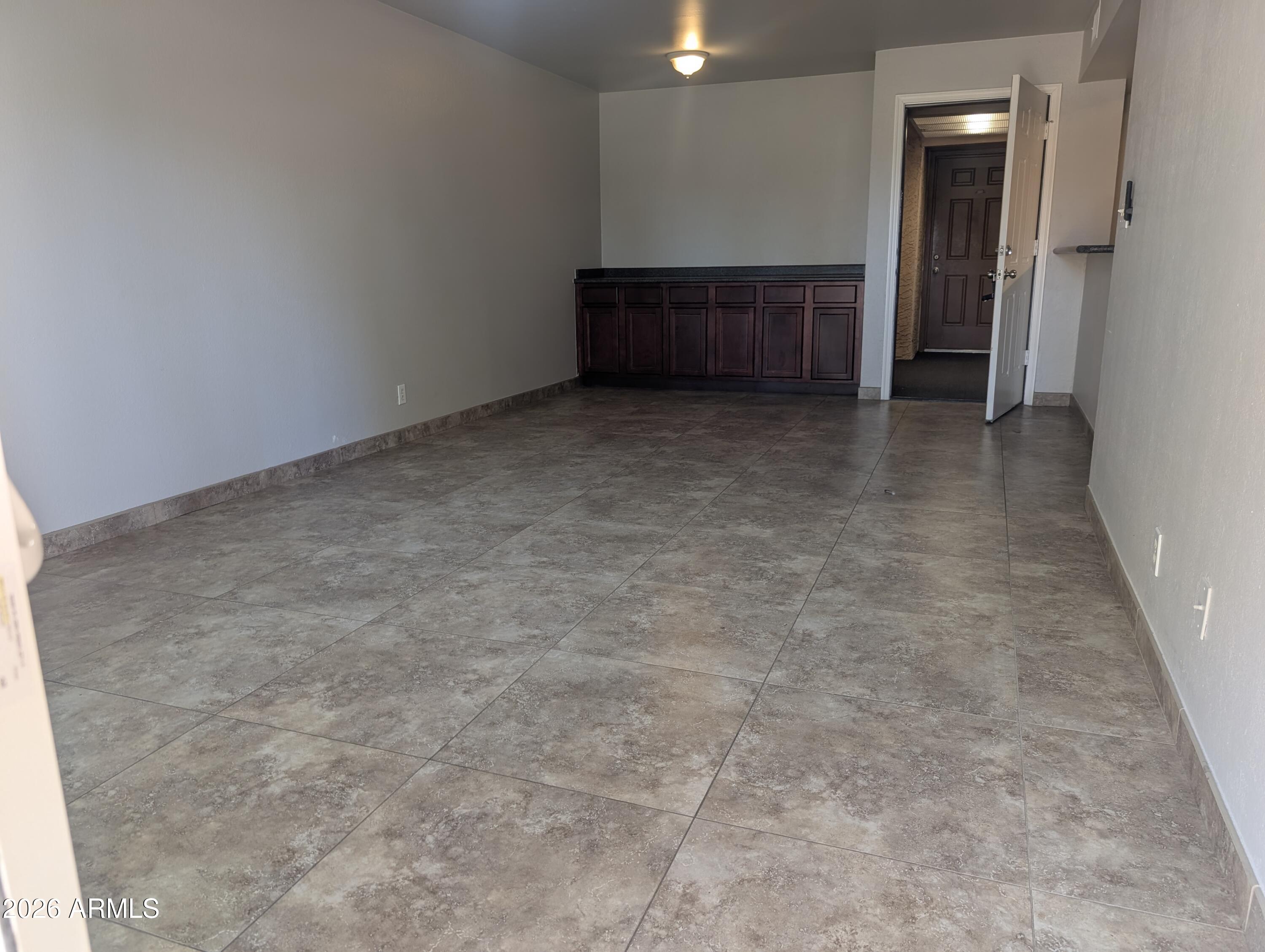 540 North May, Unit 1101 Mesa, AZ 85201 - Photo 5 of 15 PXL_20260522_185820216
