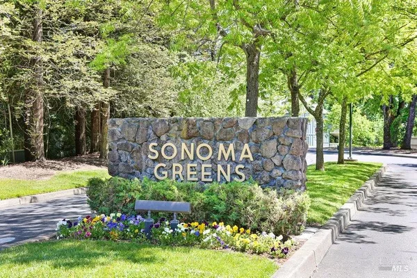 $900,000 | 18116 California Court, Sonoma, CA 95476