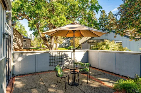 $900,000 | 18116 California Court, Sonoma, CA 95476