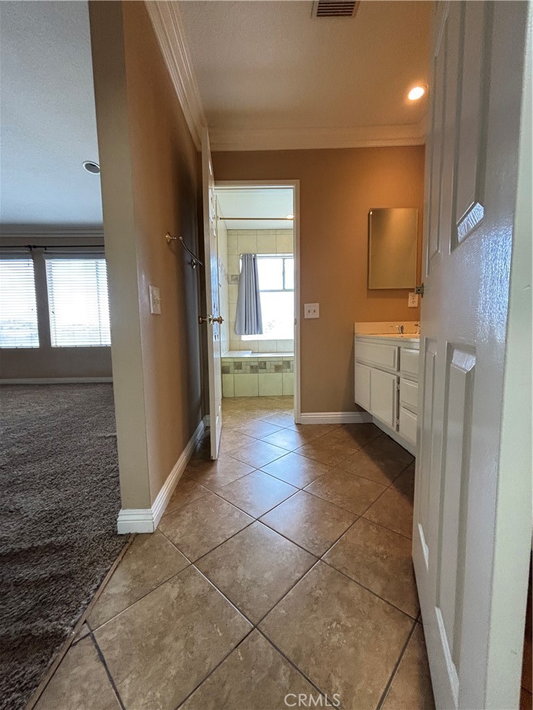 17092 Whispering Brook Way Riverside, CA 92503 - Photo 28 of 74