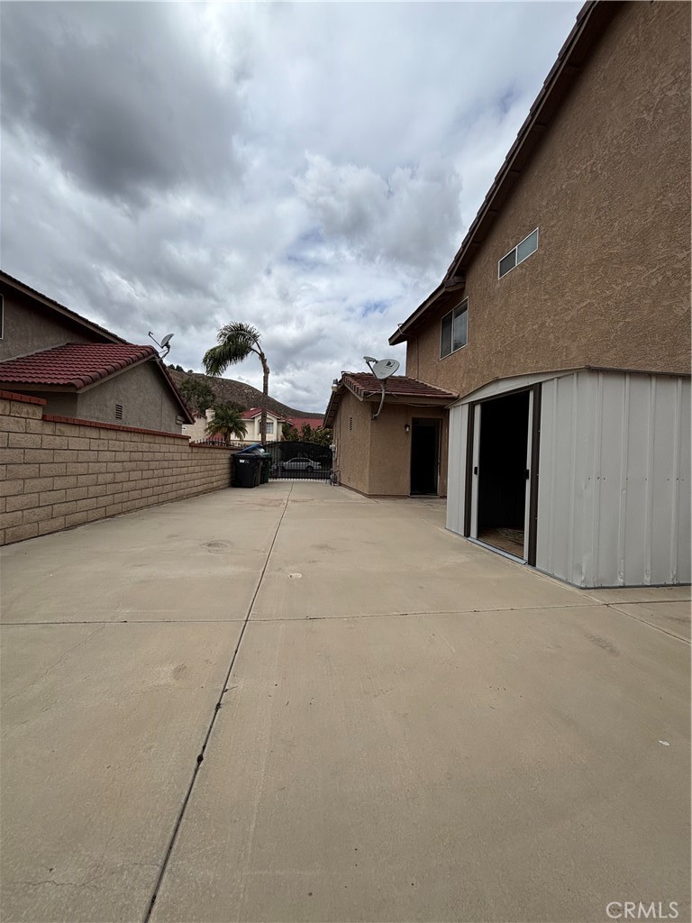 17092 Whispering Brook Way Riverside, CA 92503 - Photo 66 of 74