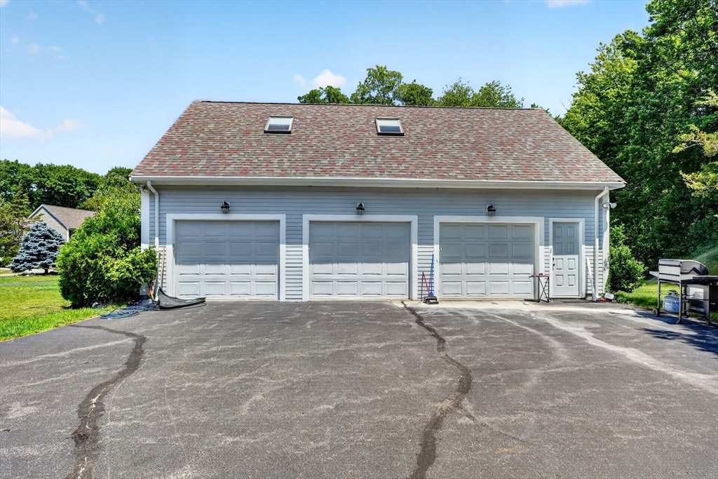 29 Page Road Weston, MA 02493 - Photo 34 of 34