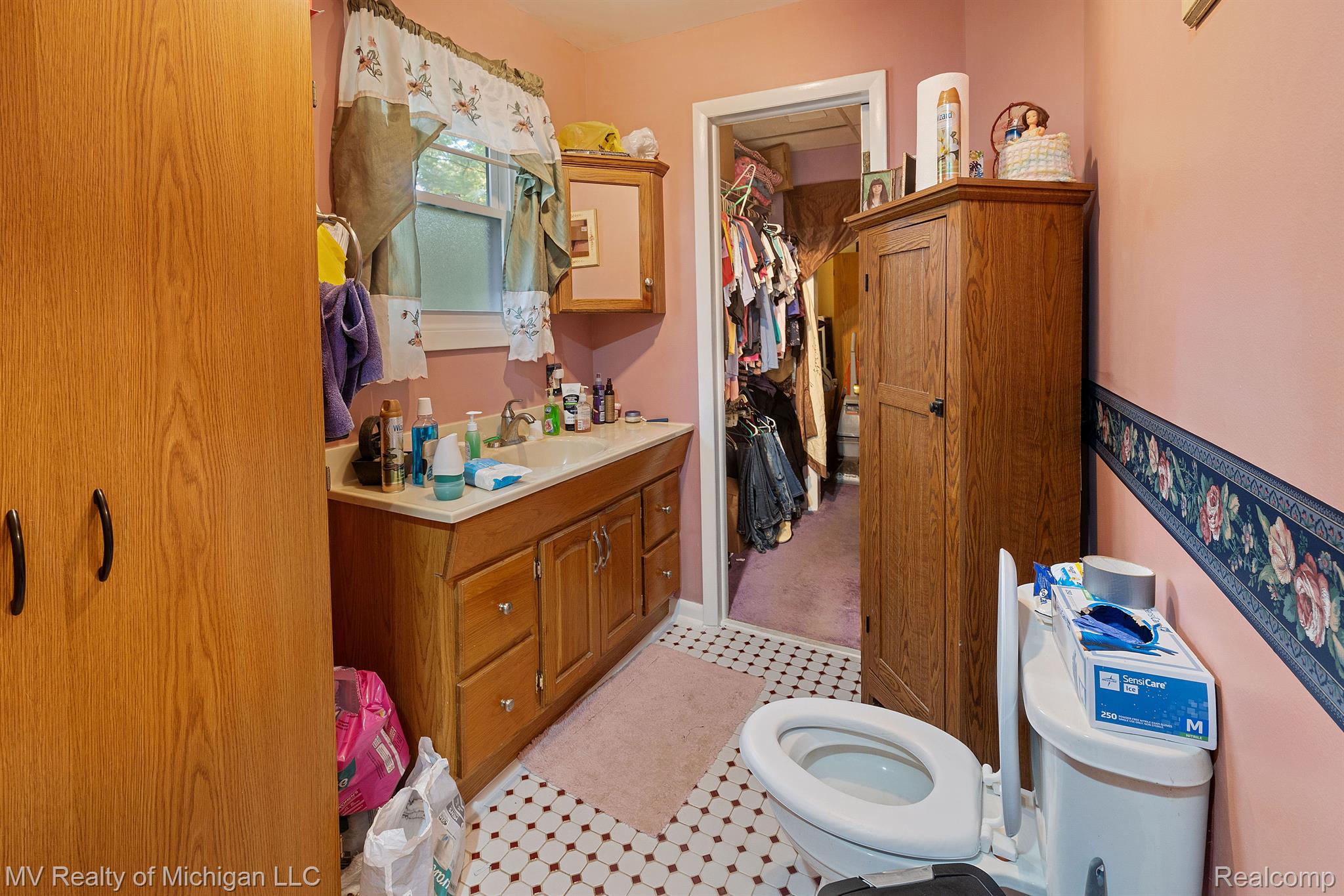 92 South Kellogg Road Midland, MI 48640 - Photo 13 of 19 Gallery Image 13