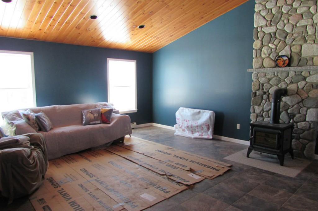 114 Blackwell Hill Road Madison, ME 04950 - Photo 8 of 24 Living room